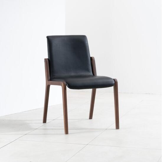 Obra Chair (accept pre-order)