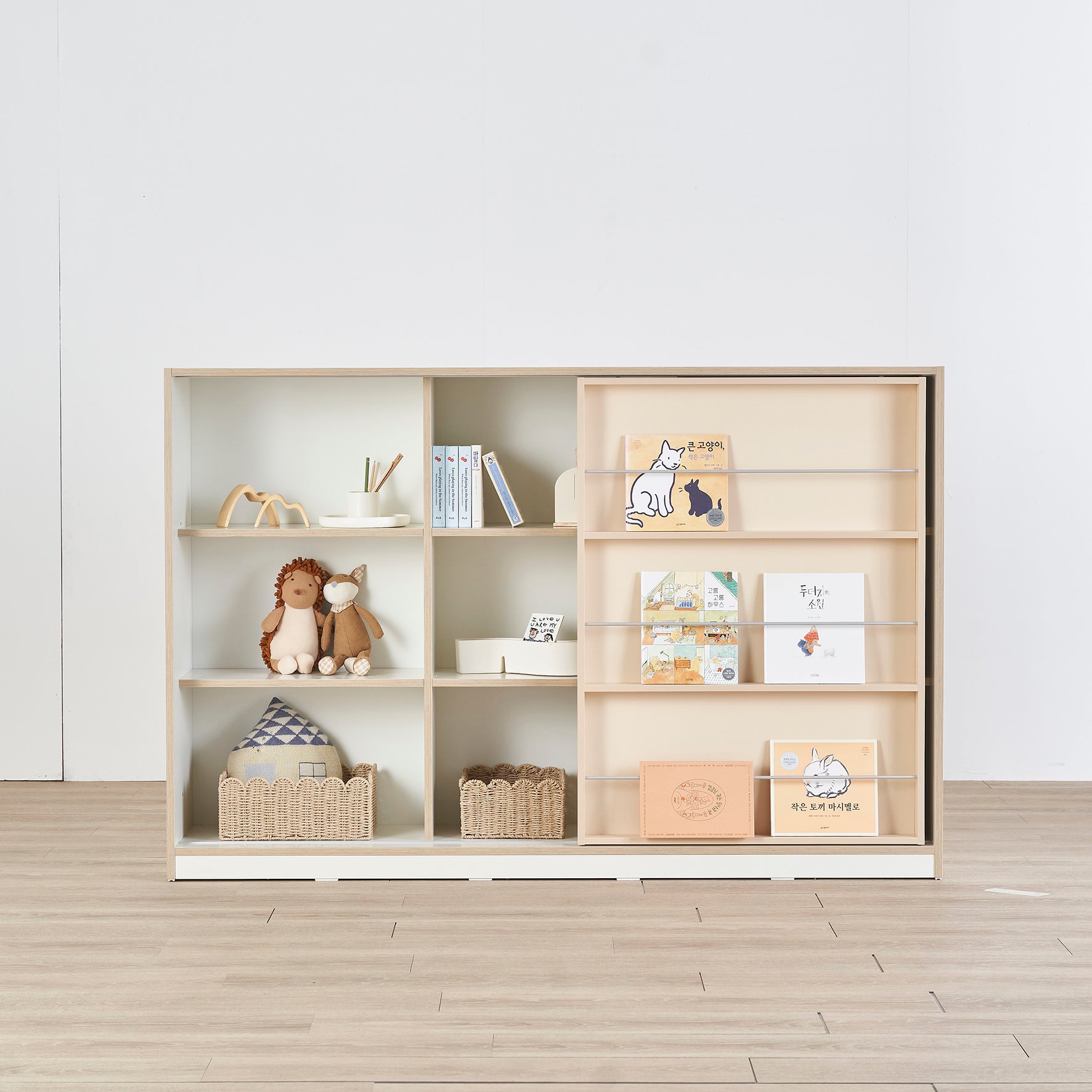 Comme Kids 1800 Sliding Bookshelf [395mmD] (accept pre-order)