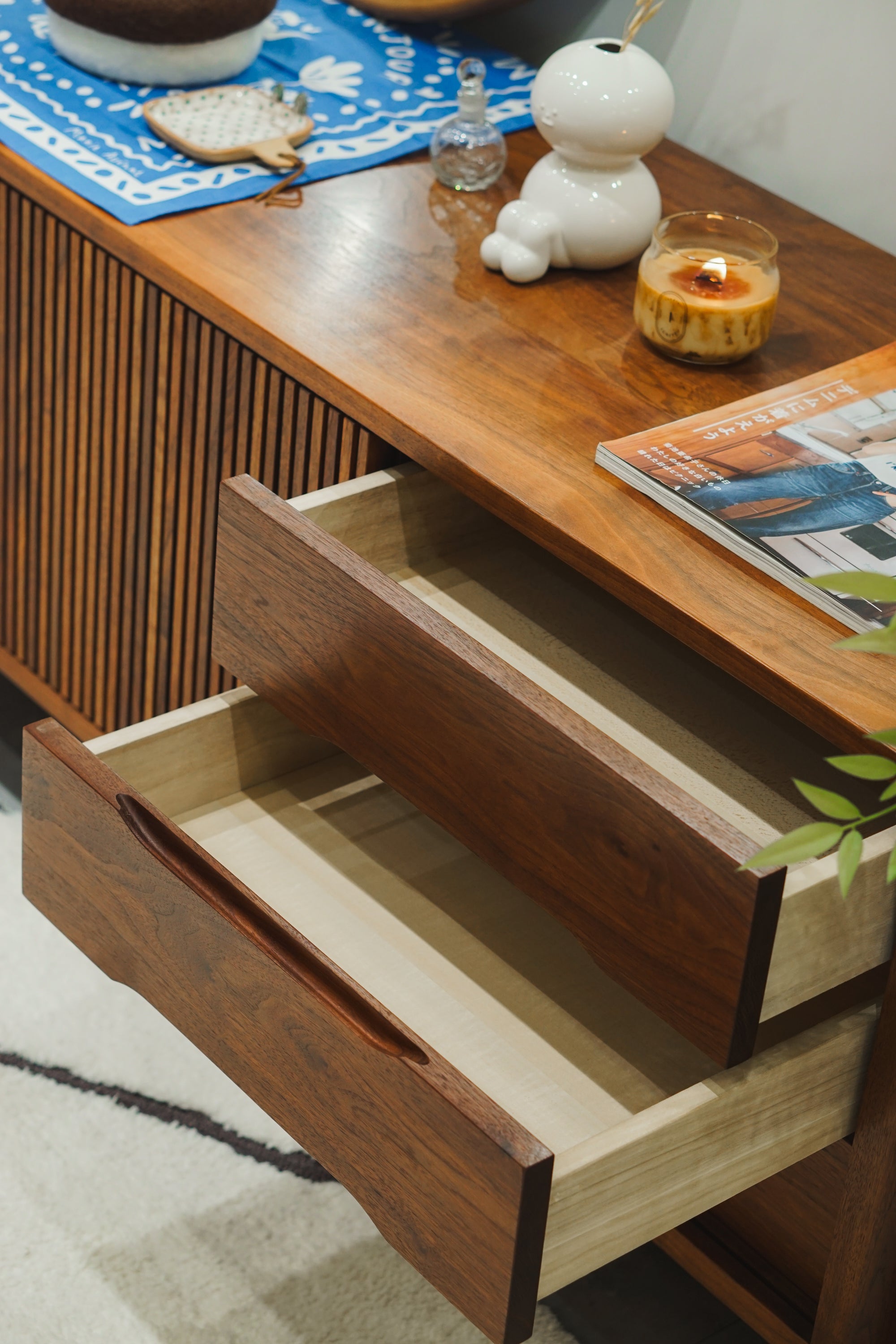 [Display Sale 40% off] Nomon TV Stand 03