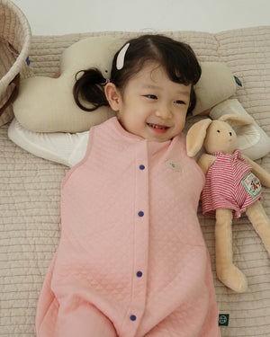 [Pre-Order 25% off] Hug Sleep Vest Berry Milk