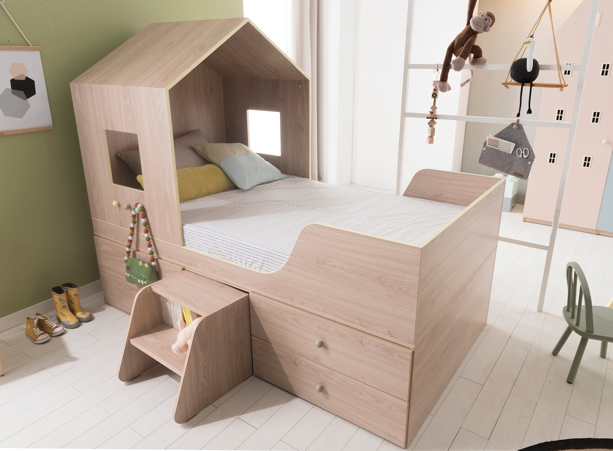 FAMILY TRIP Mini House Bed with Drawers & Staircase (accept pre-order)