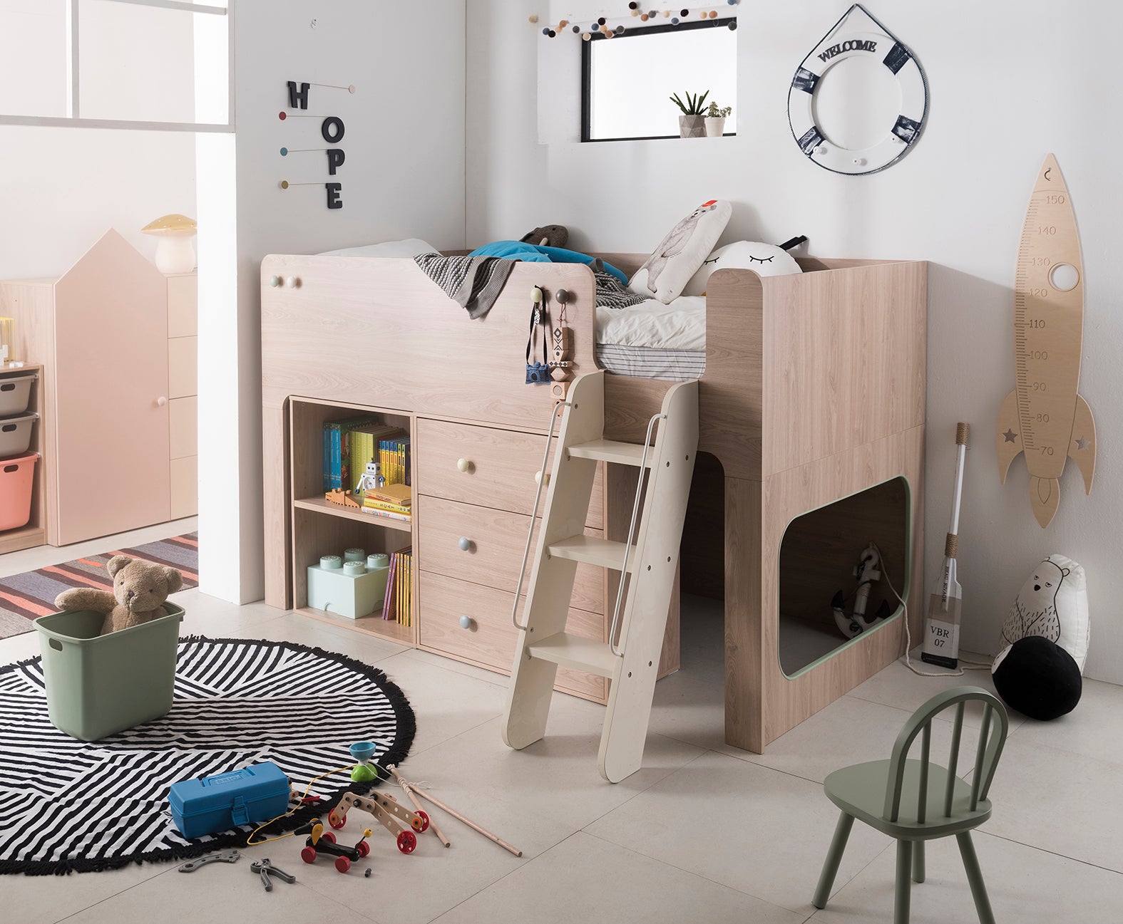 Tidy Up Loft Bed with Cabinets (accept pre-order)