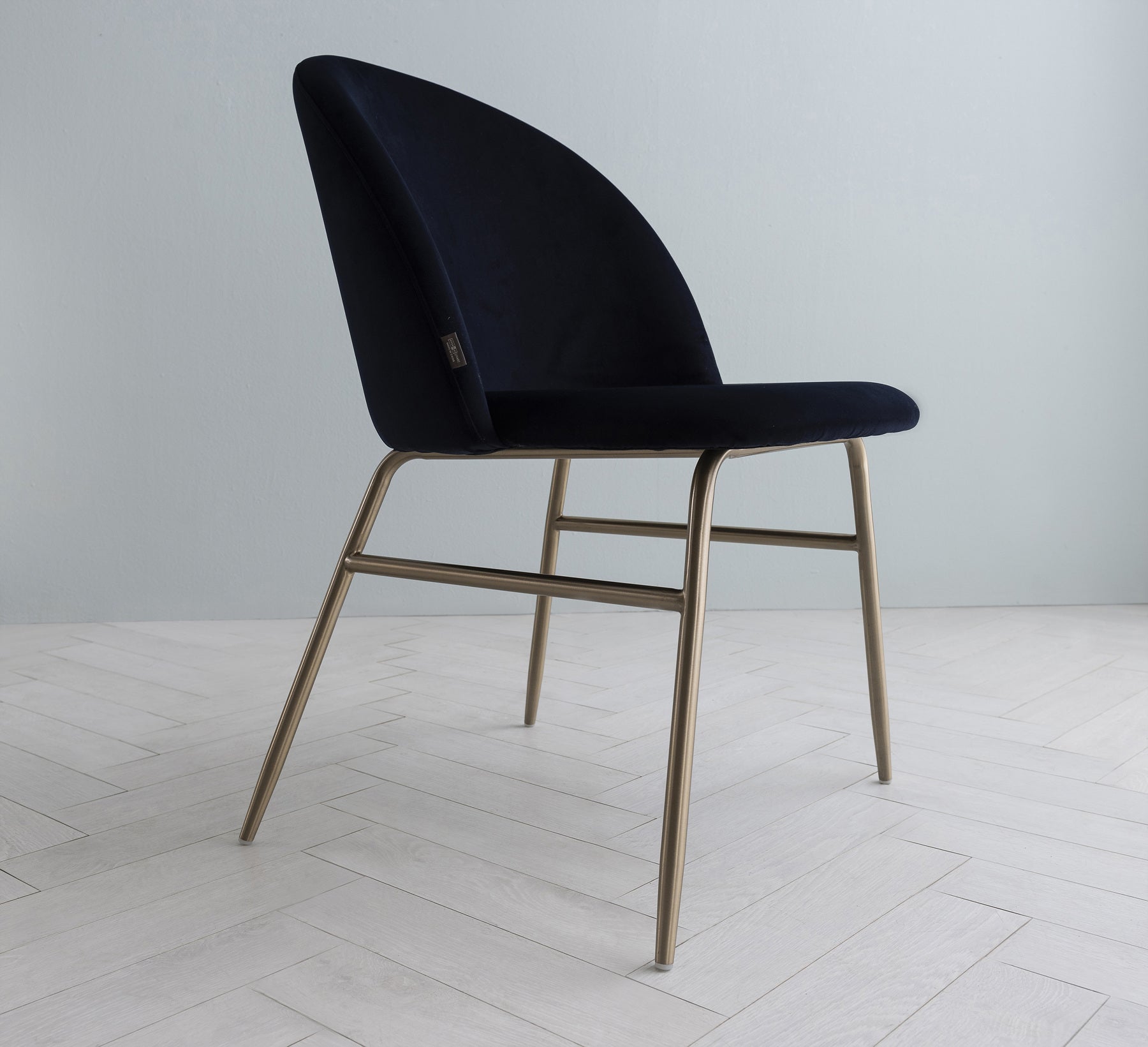 Serena Chair (accept pre-order)