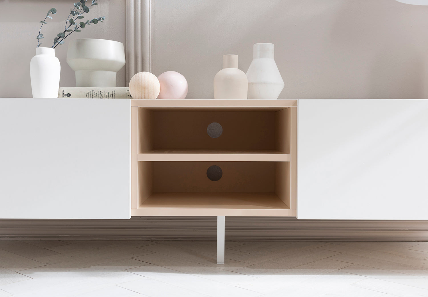 Mood Modern Cabinet 1800 (accept pre-order)