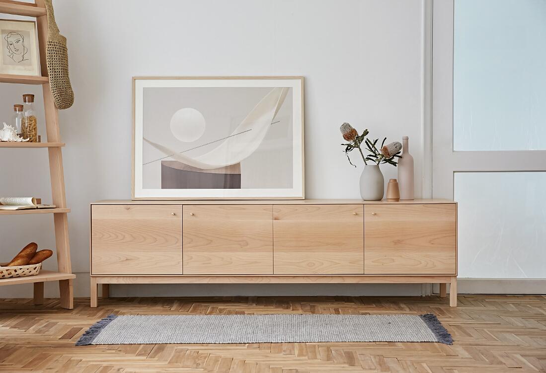 Cozy TV Stand 02