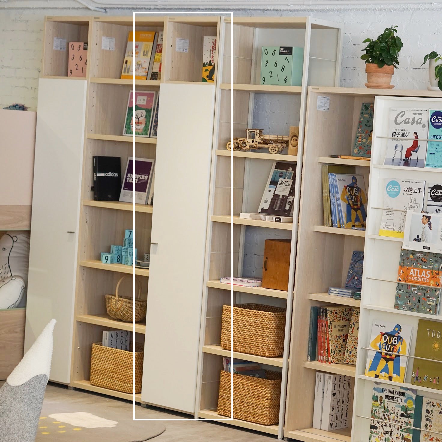 Join 400 6-level Wood Cabinet with Door (accept pre-order)