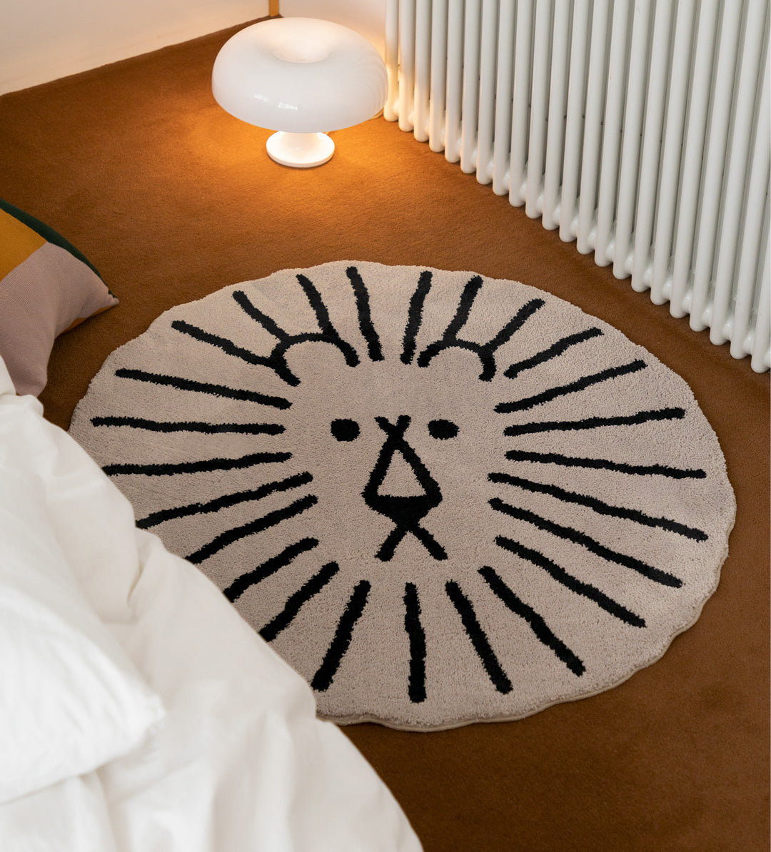 Lion Rug - Black Line on Warmgrey