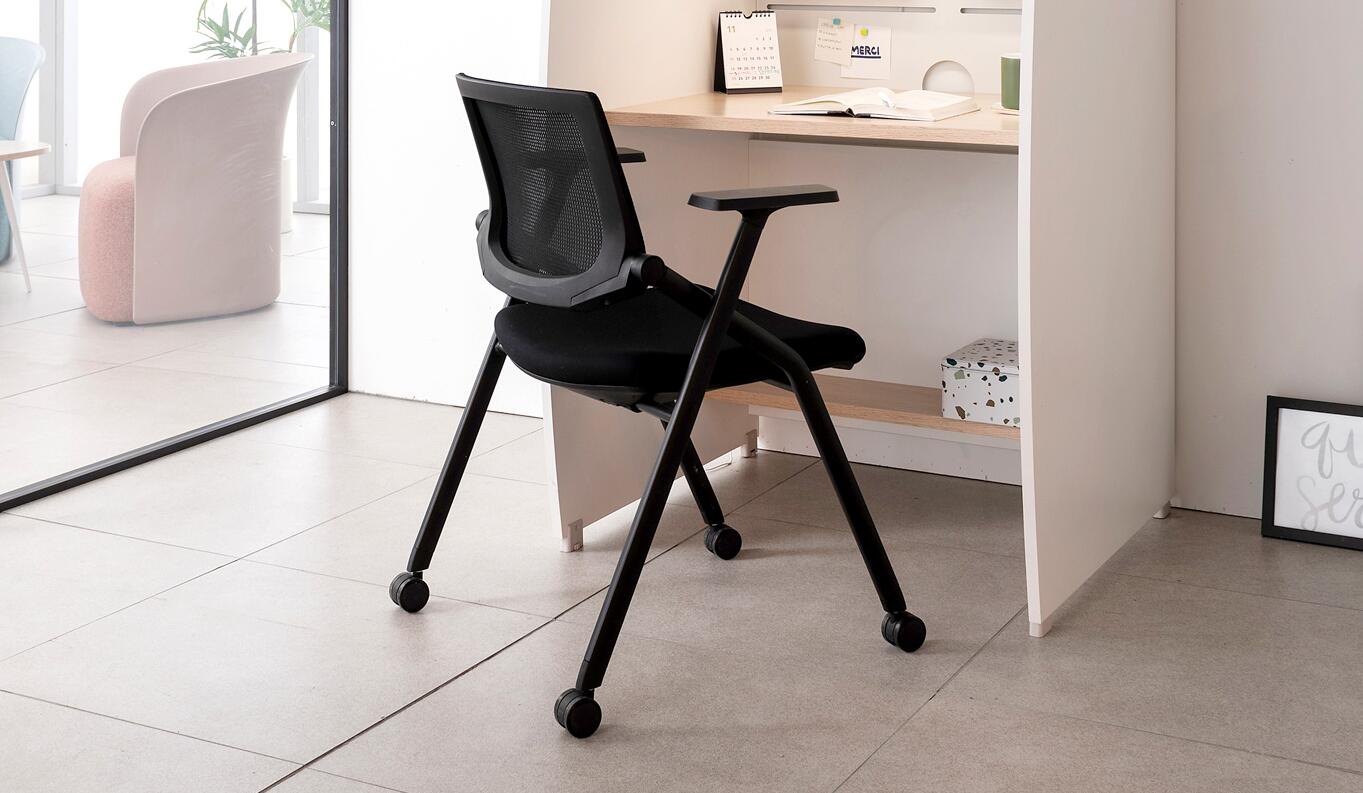 Haum Folding Chair M1711 (accept pre-order)