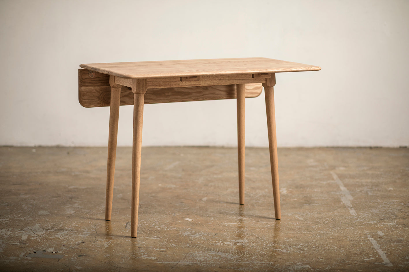 [Display Sale 30% off] Retro Folding Table Oak