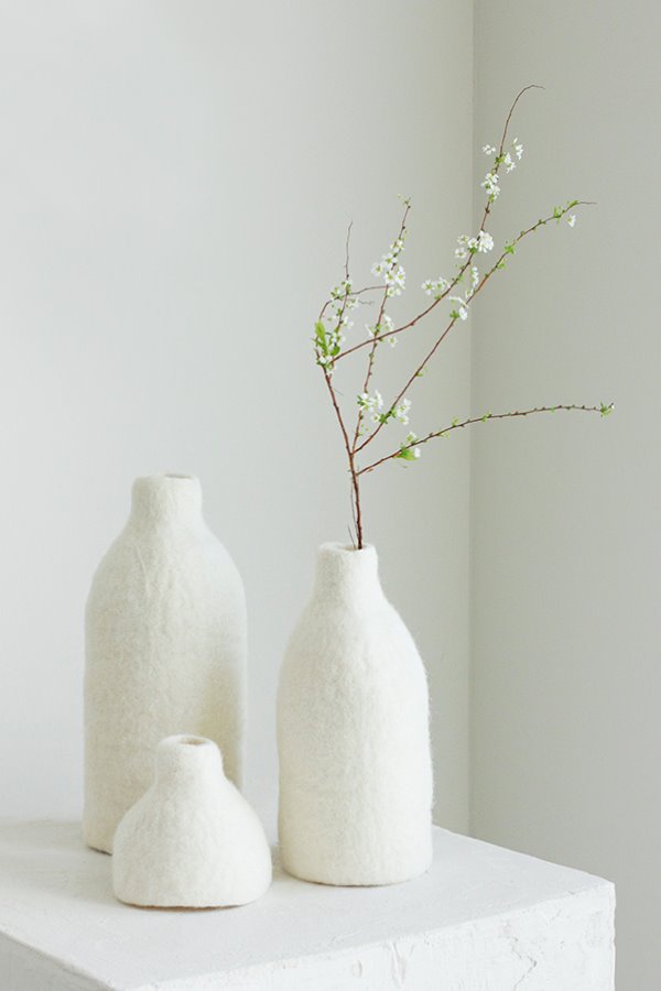 Loosy Vase Cover Milk