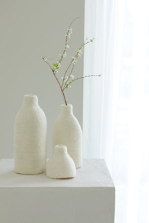 Loosy Vase Cover Milk