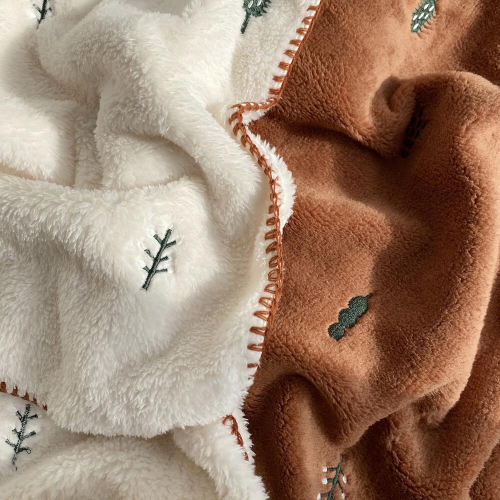 Winter Forest Blanket Cream